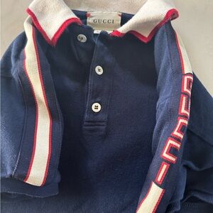 Authentic Gucci shirt size 10 run small 300$